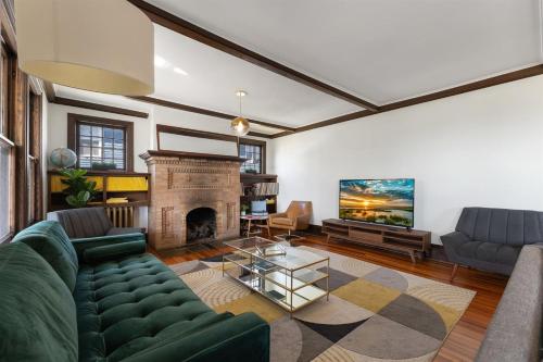 109 W Magnolia Ave in Wildwood, United States