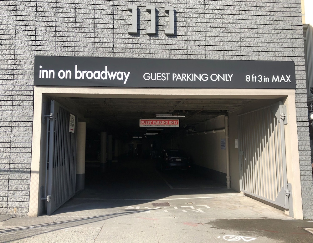 Inn on Broadway - photo 22