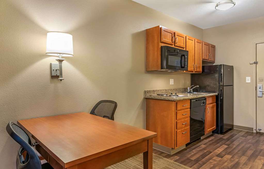 Extended Stay America Suites Bakersfield Chester Lane - photo 17