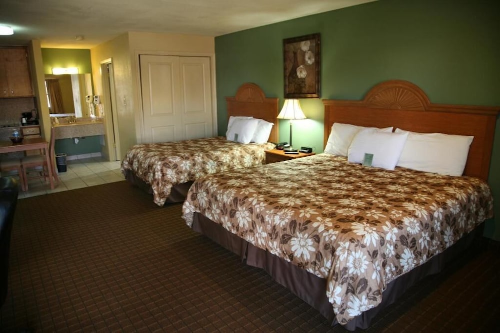Coach Light Inn Brenham - photo 14