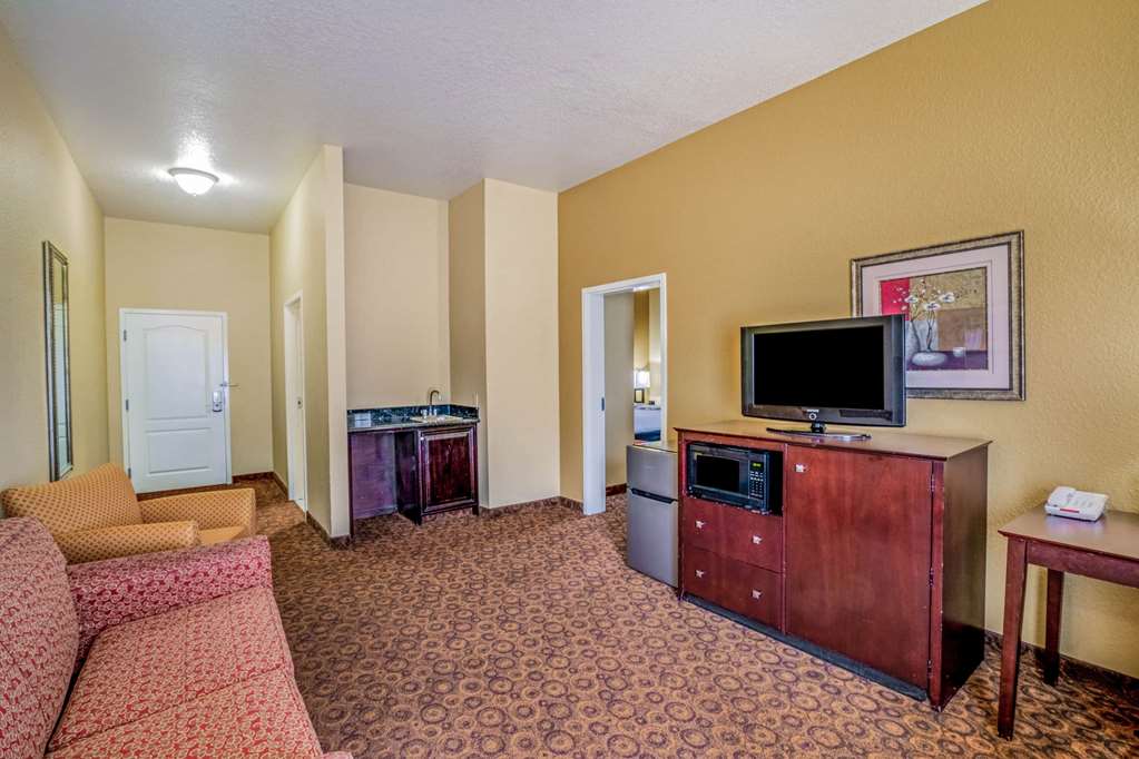 La Quinta Inn & Suites by Wyndham Vicksburg - photo 27