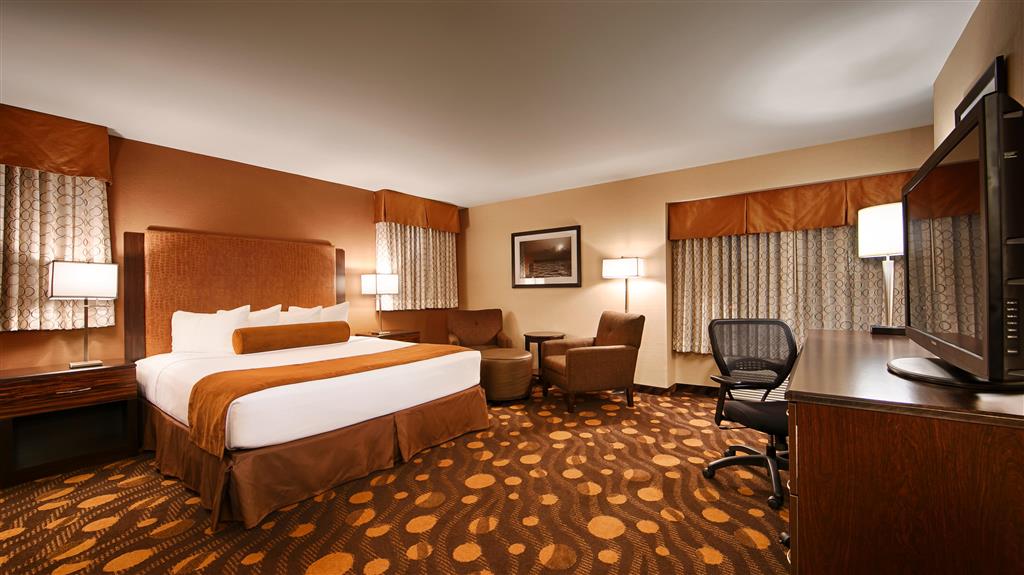 Best Western Plus Suites Hotel Coronado Island - photo 7