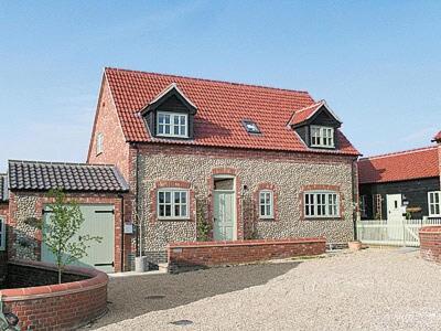 The Farmhouse — 4-Star Luxury Hotel in Cromer, United Kingdom