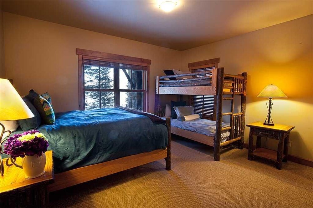 Elkstone Place 6 by Exceptional Stays - photo 5