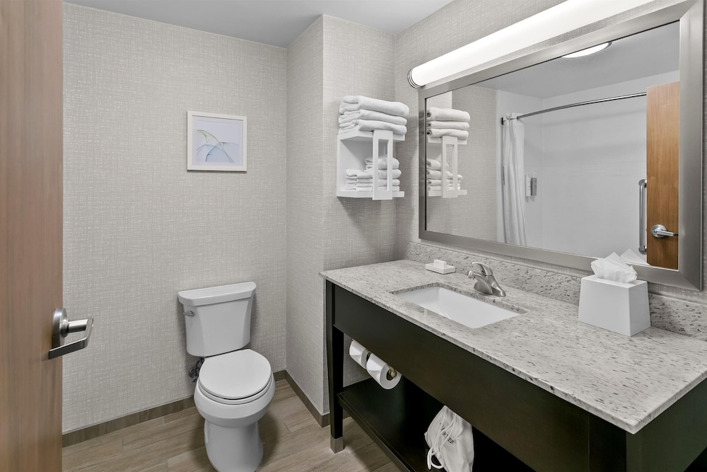 Hampton Inn & Suites Baltimore Woodlawn - photo 33