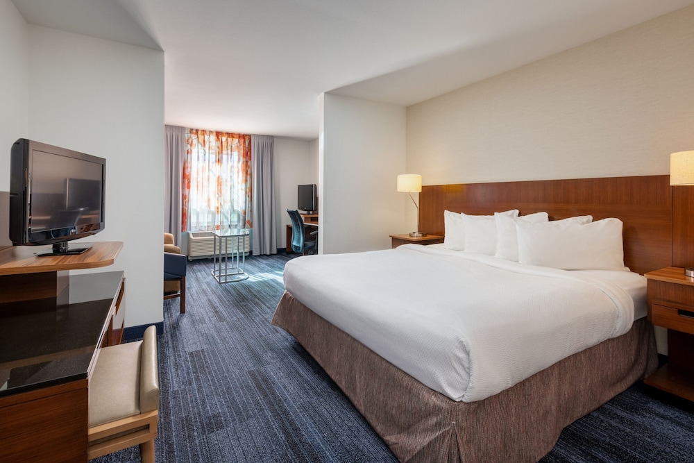 Fairfield Inn & Suites by Marriott Smithfield Selma I 95 - photo 14
