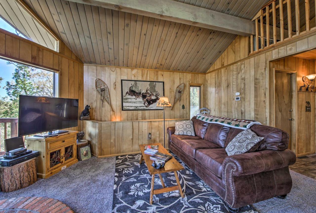 5 Mi to Big Bear Mtn Resort Cozy Cabin with Deck - photo 5