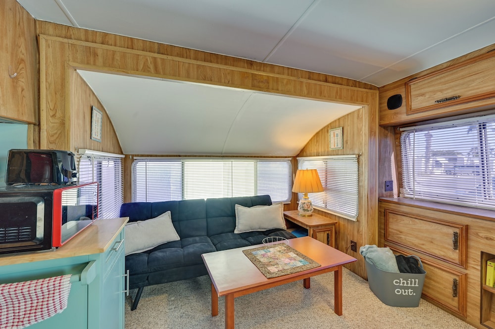Cozy Yuma Vacation Rental w Resort Amenities - photo 4