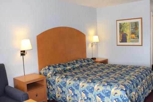 Economy Inn Watsonville - photo 6
