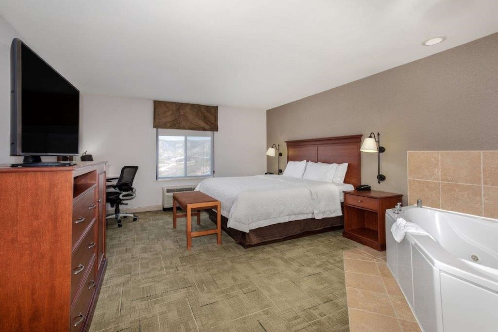 Hampton Inn Rock Springs - photo 27