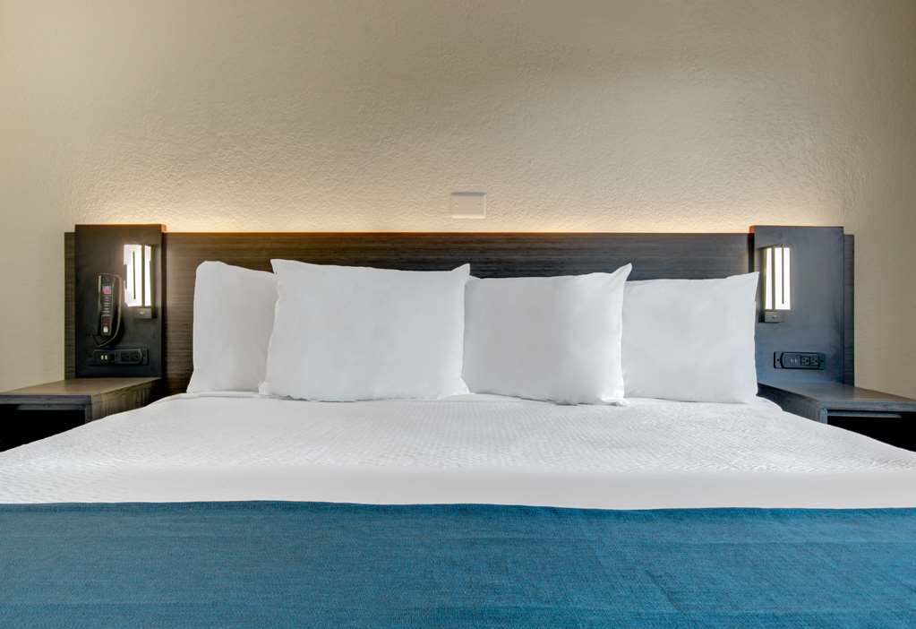 Motel 6 Venice FL - photo 9