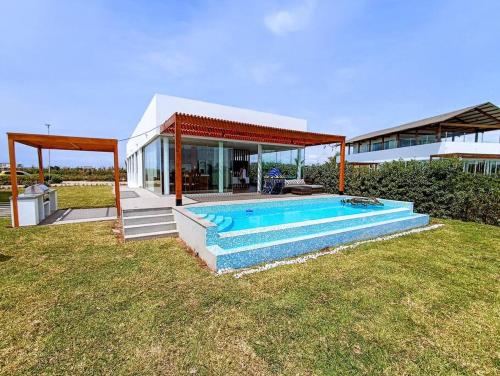 HOP ODAIBA exclusiva laguna y playa en Chincha — hotel in Chincha Baja