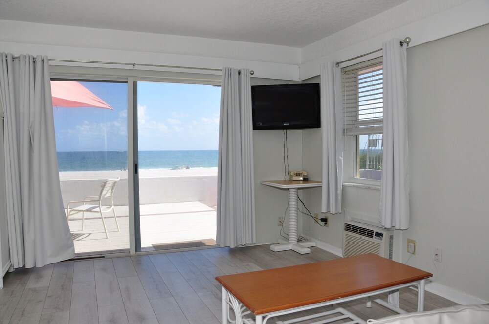 Coral Tides Resort - photo 70