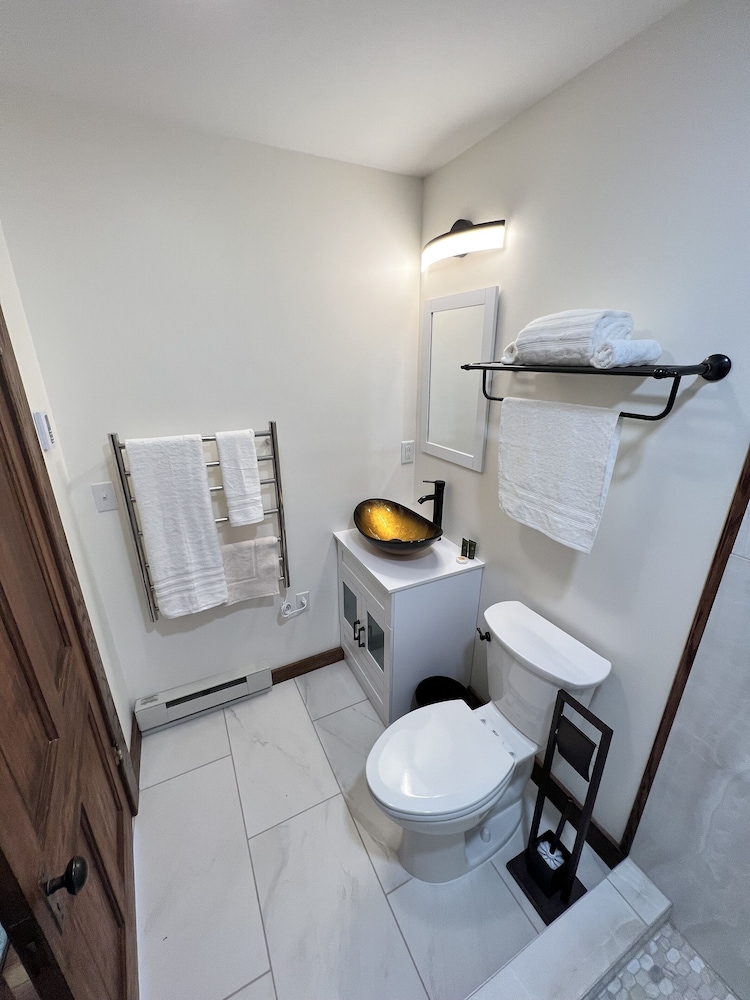 Monterey Inn - photo 44