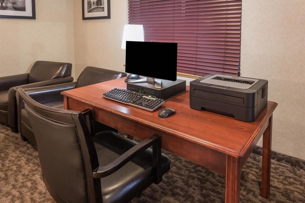 SureStay Plus Hotel by Best Western Portland East - photo 16