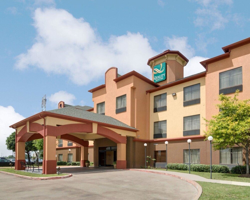 Springwood Suites Houston IAH Beltway 8 - photo 25