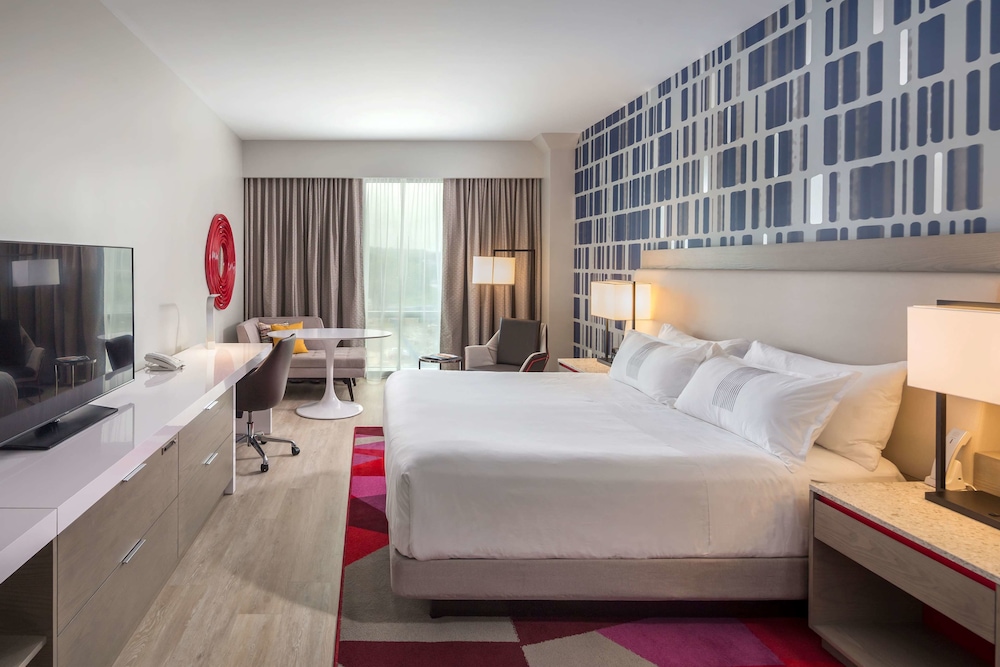 The Summit Hotel - photo 24