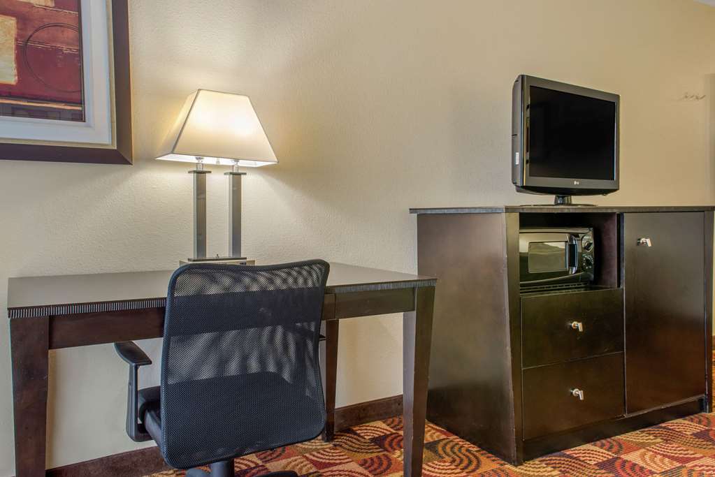 Quality Inn Bloomington near University - photo 23