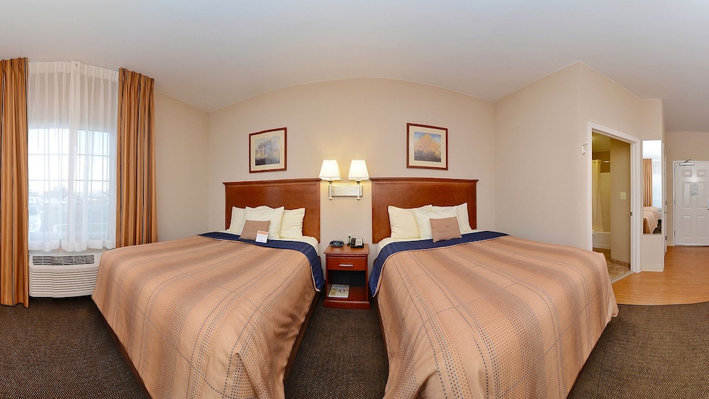 Candlewood Suites Chambersburg an IHG Hotel - photo 3