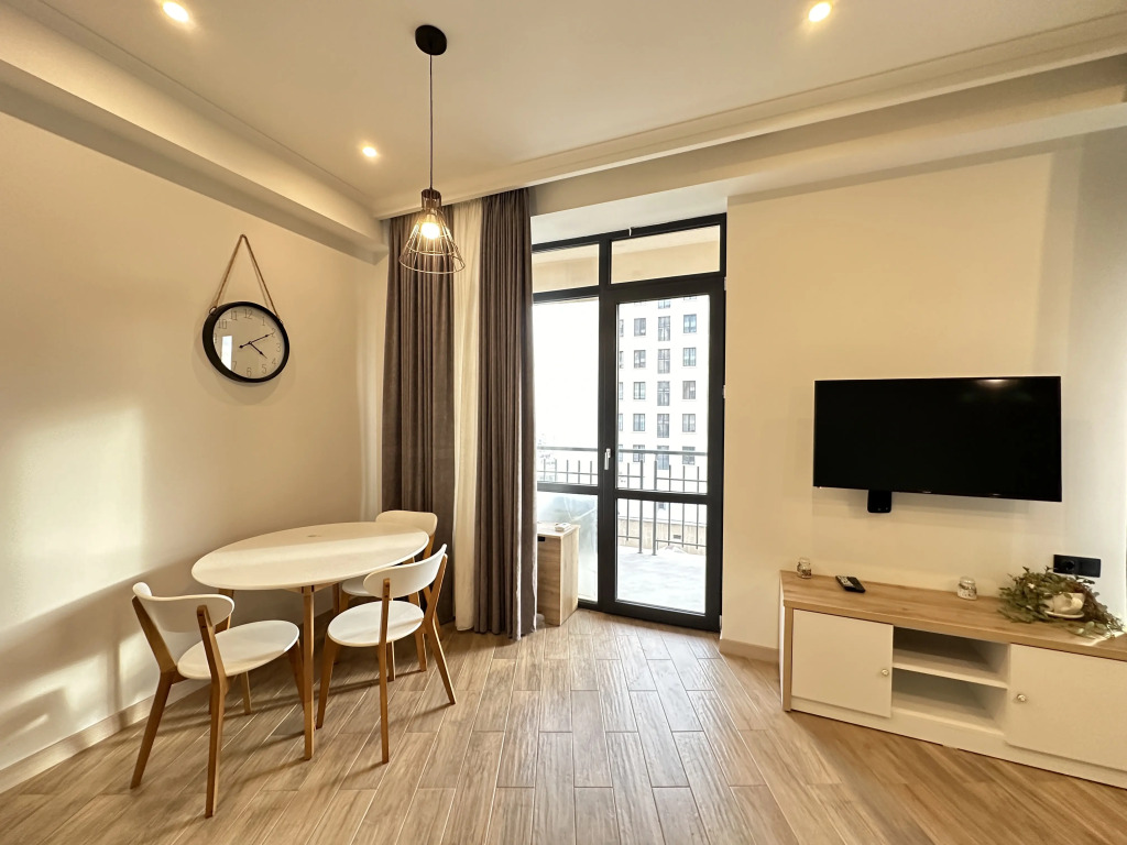 Derenik Demirtchyan Modern New Euro renovated apartment with balcony DE444 — 5-Star Luxury Hotel in Yerevan, Armenia
