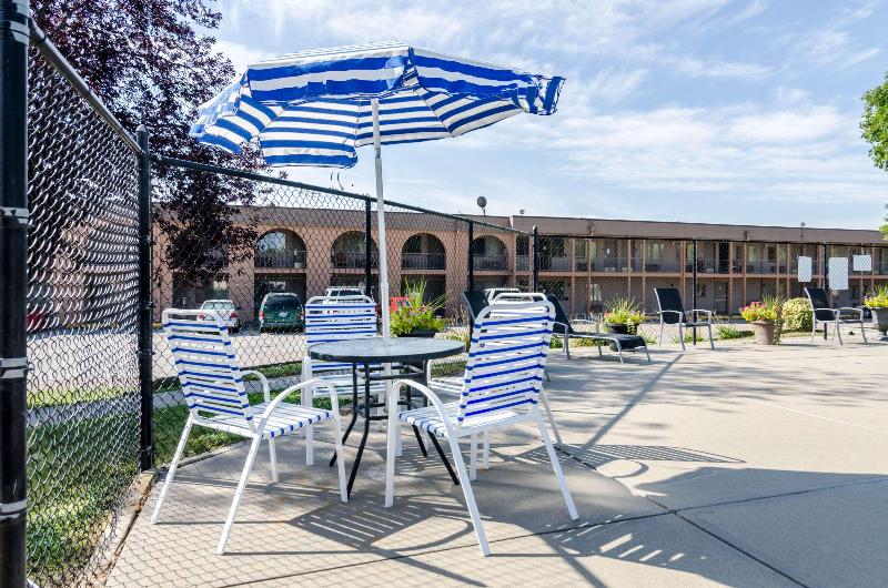 Rodeway Inn Bellevue - photo 41