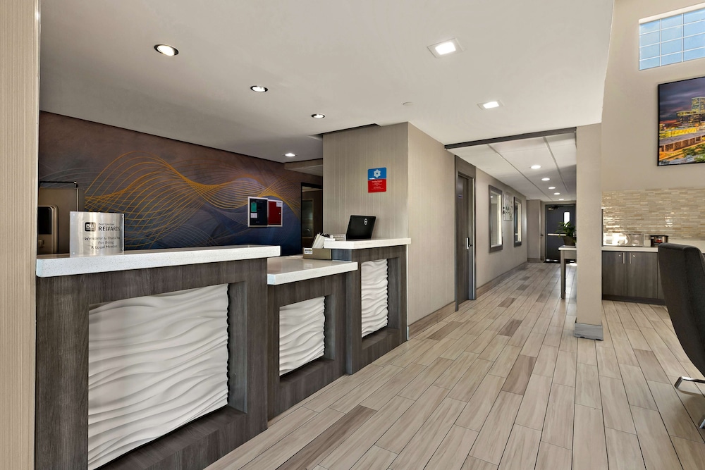 SureStay Plus Hotel by Best Western Tulsa East - photo 3