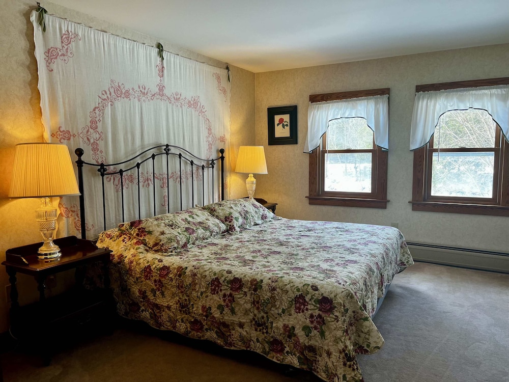 The Wayside Inn - photo 11