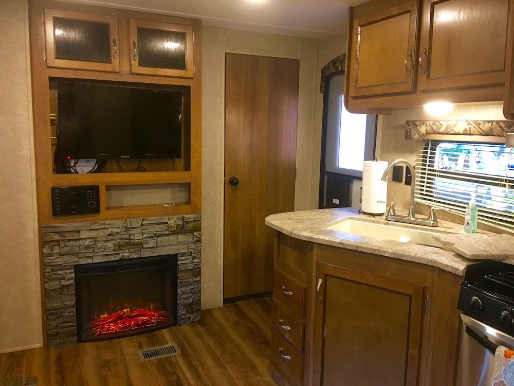 Enduro RV Citrus Valley Resort - photo 25