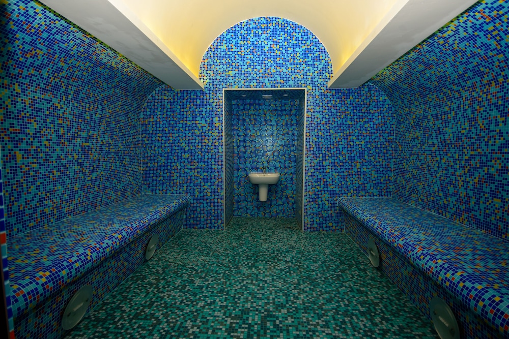 Steam room