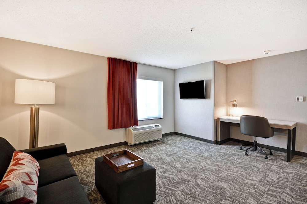 SpringHill Suites by Marriott Indianapolis Airport Plainfield - photo 17