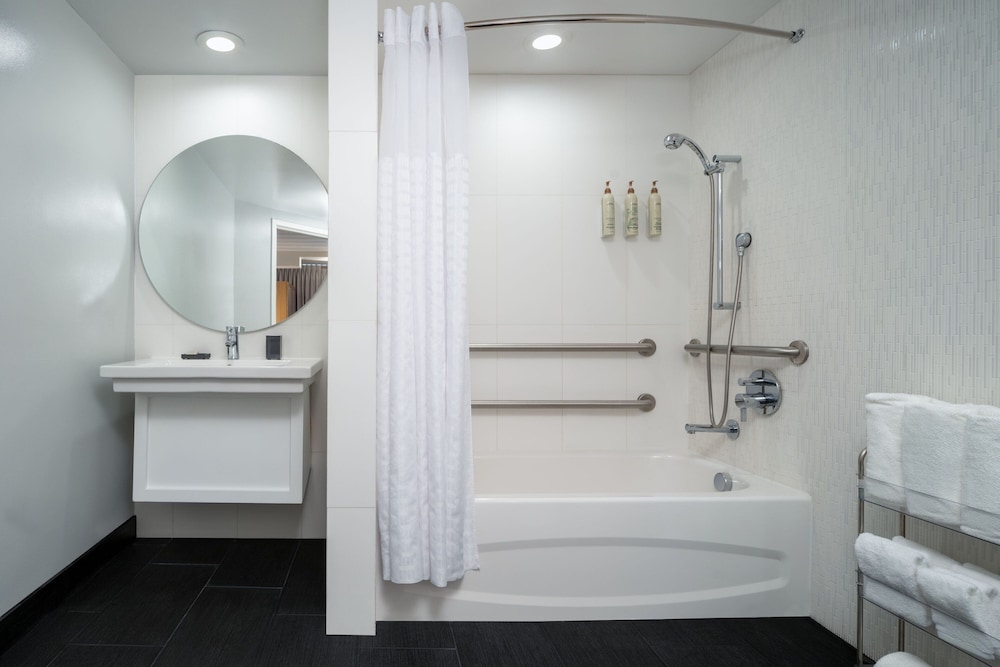 Renaissance Orlando Resort Disney Springs Area - photo 32