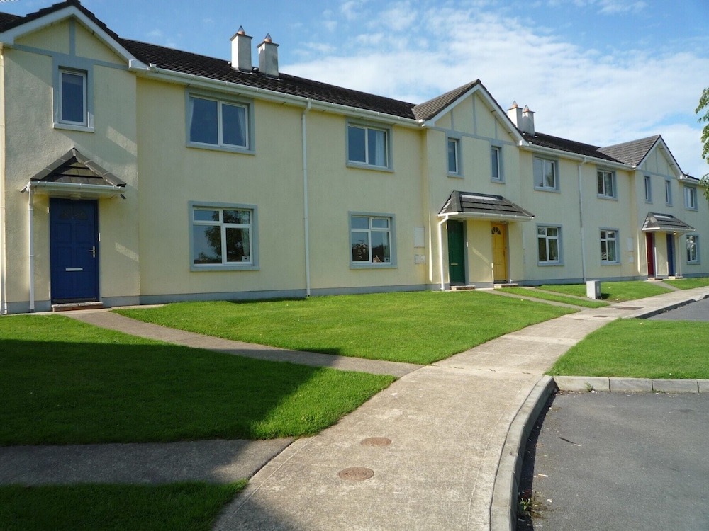 Forest Haven Holiday Homes by Trident Holiday Homes — 4-Star Luxury Hotel in Dunmore East, Republic of Ireland