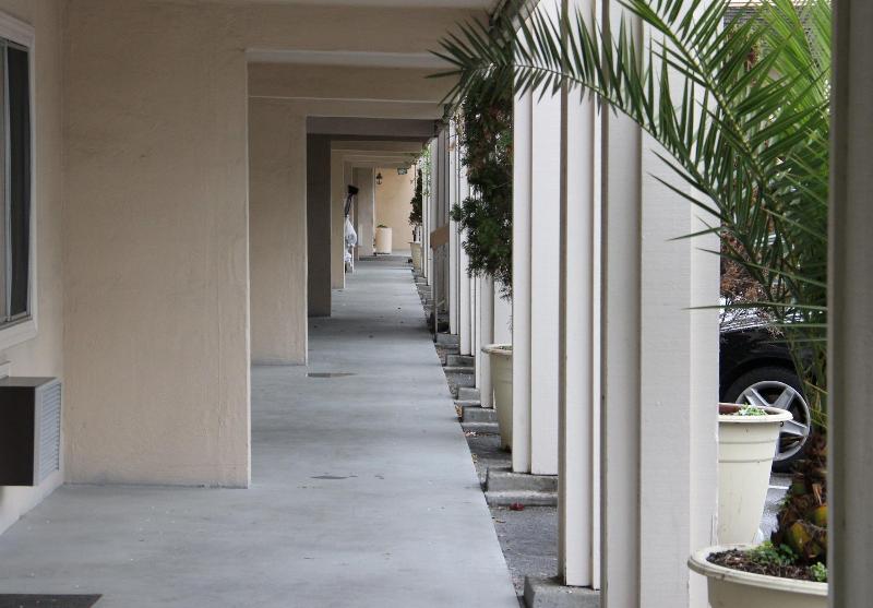 Caravelle Inn Suites - photo 35