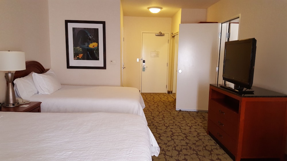 Hilton Garden Inn Redding - photo 15
