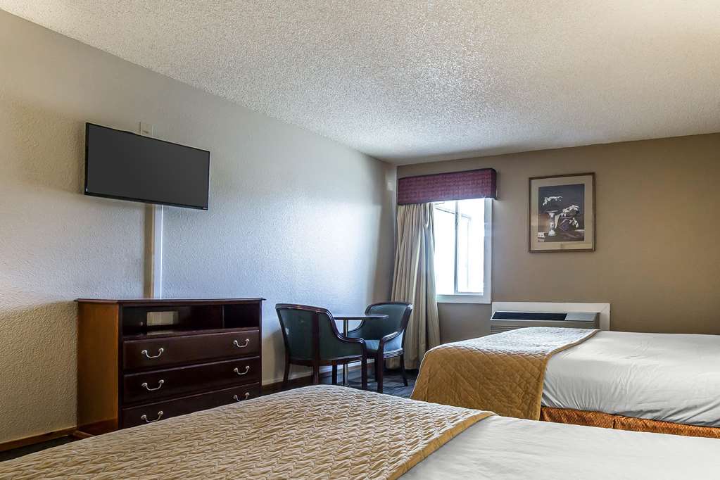 Rodeway Inn Cheyenne I 80 East - photo 24
