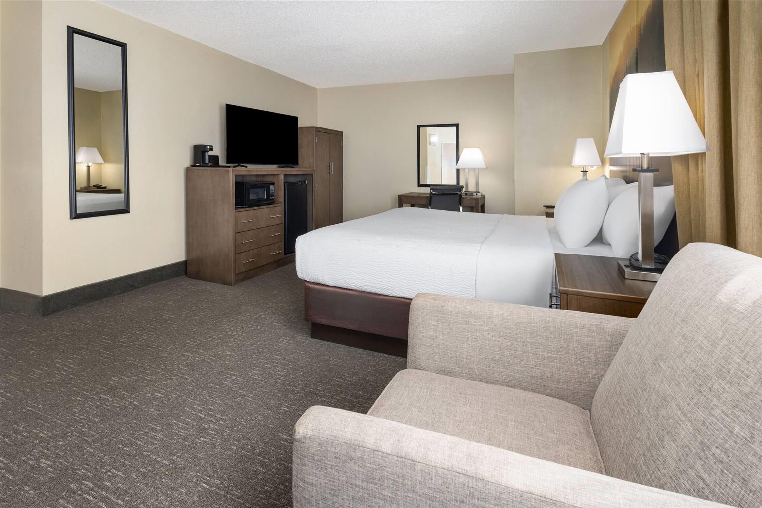 Days Inn by Wyndham Penn State - photo 24