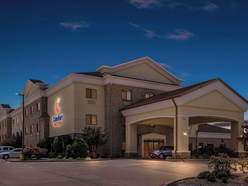 Comfort Suites Lindale Tyler North - photo 32