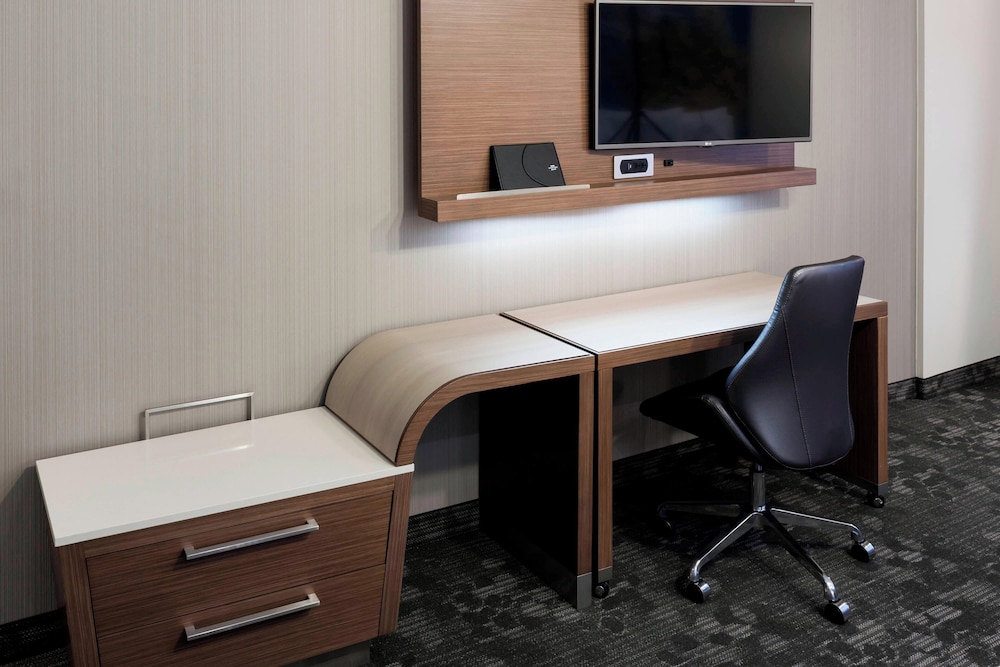 Courtyard by Marriott Houston North Shenandoah - photo 13