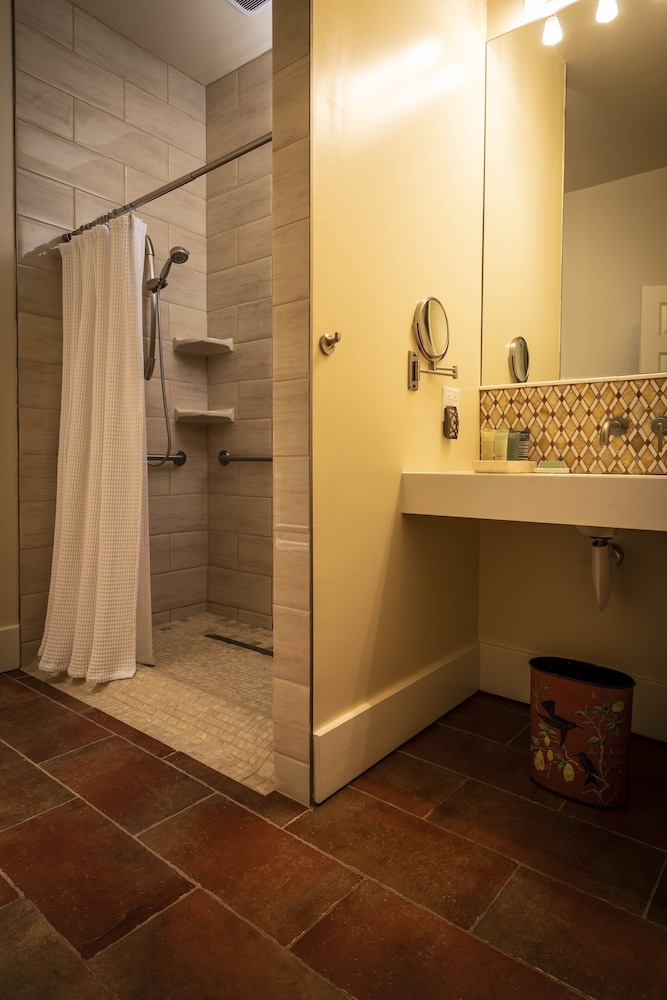 Hotel Broad Ripple - photo 222
