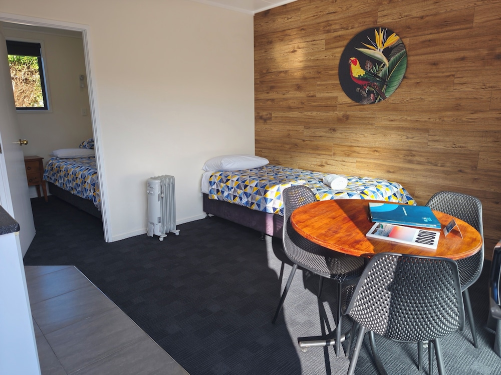 New Plymouth TOP 10 Holiday Park — 4-Star Luxury Hotel in New Plymouth, New Zealand