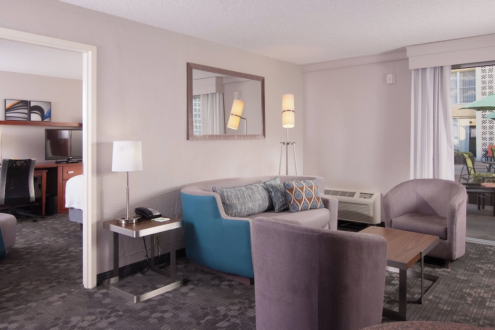 Courtyard Miami in Coral Gables by Marriott - photo 16