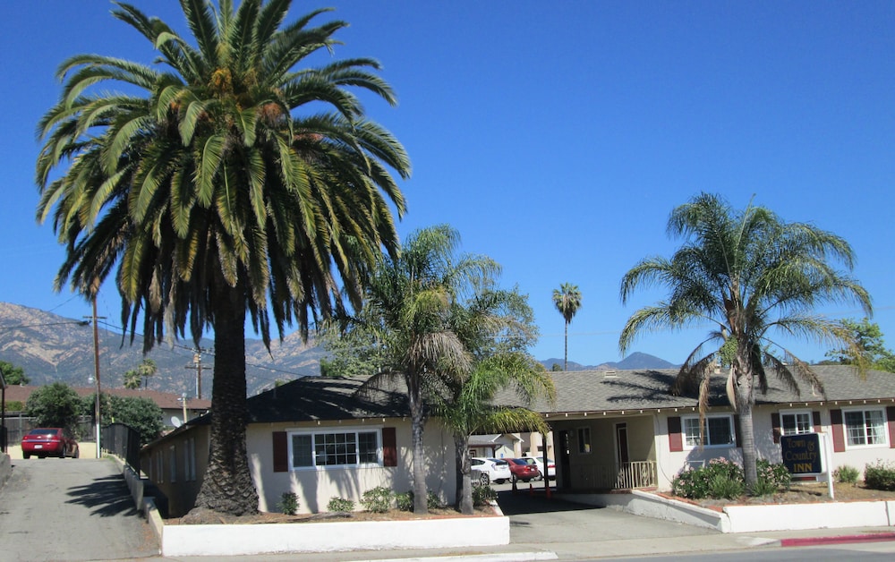 Town and Country Inn - photo 2