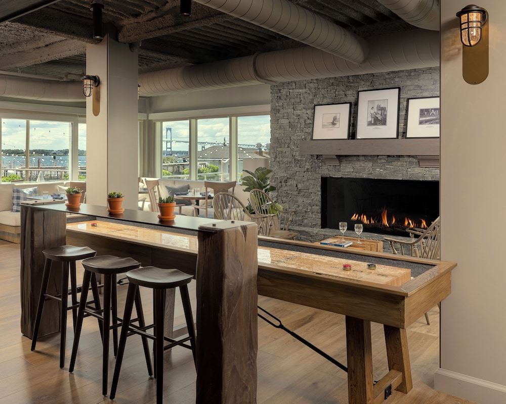 Newport Harbor Island Resort - photo 81