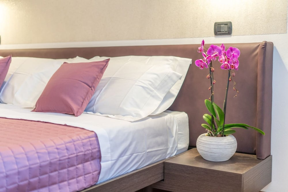 Antico Borgo 7 — 4-Star Luxury Hotel in Montepulciano, Italy