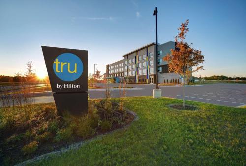 Tru by Hilton Stoughton WI - photo 5