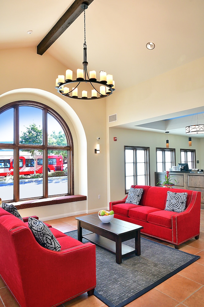 Lamplighter Inn & Suites at SDSU - photo 2