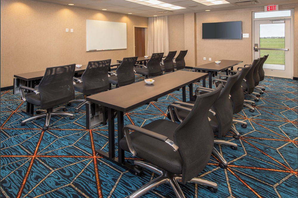 Fairfield Inn & Suites by Marriott Easton - photo 18