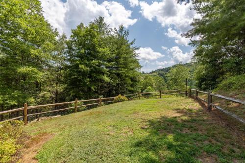 Lazy Bear Inn - photo 29