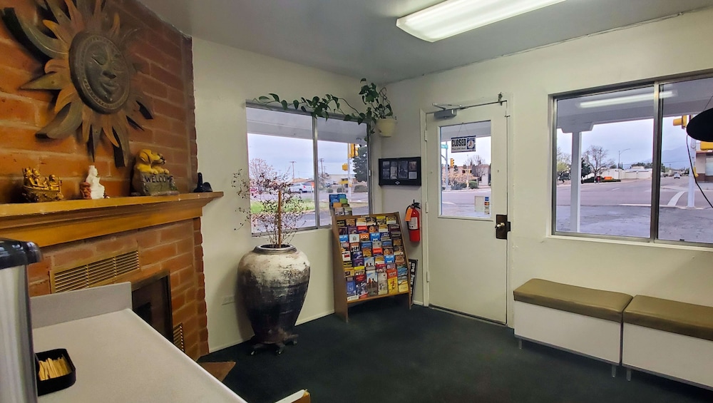 Magnuson Hotel Sierra Vista - photo 3