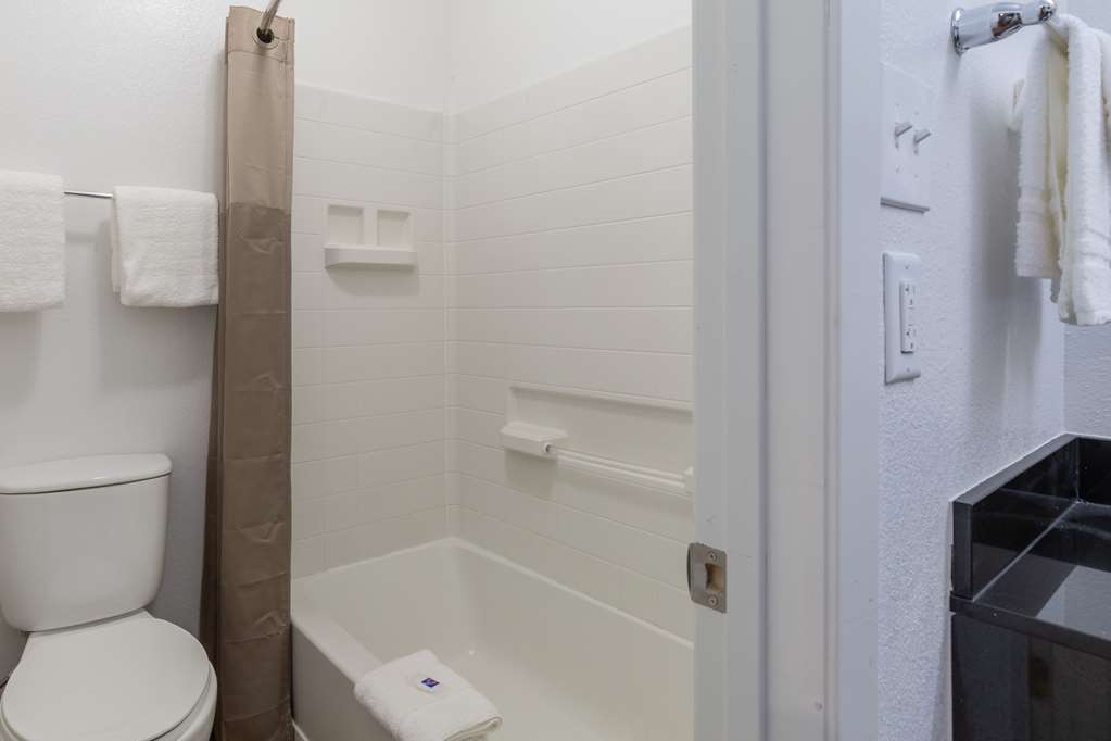 Studio 6 Bryan TX University Area - photo 25
